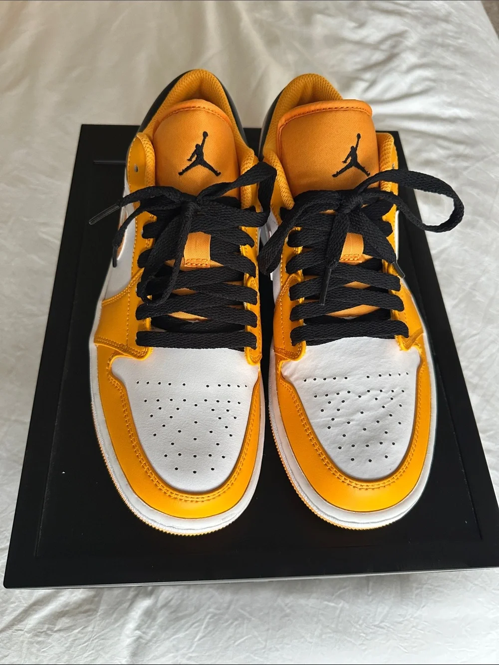 Jordan 1 low Taxi